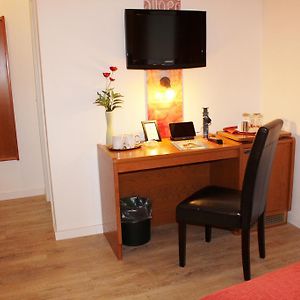 Zimmer mit zwei Einzelbetten
